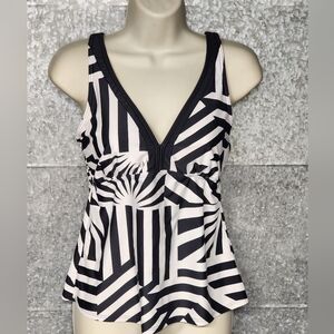 Venus Swim Tankini Top Black-White Womens 10